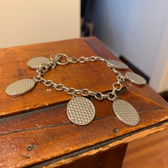 Bancroft McGuire charm bracelet - Picture 2 of 3